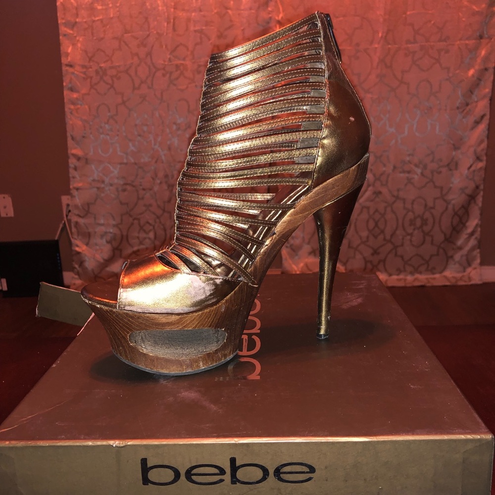 Size 9 Bebe heels